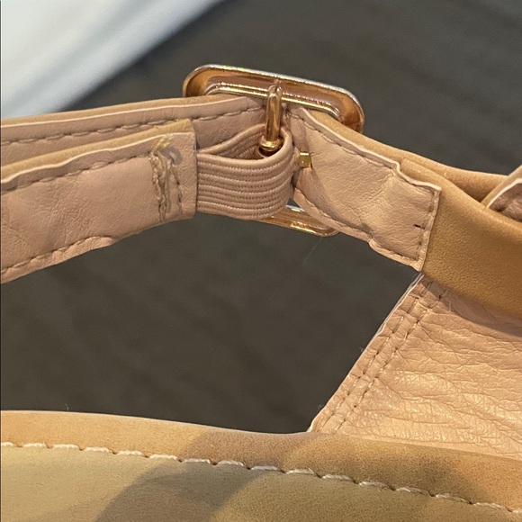 Henry Ferrera Beige Platform Sandals - Picture 15 of 16